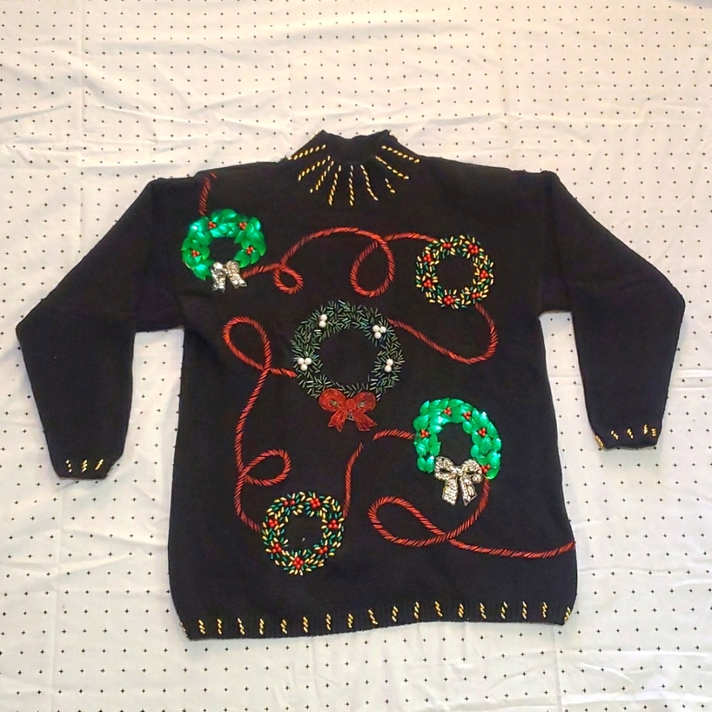 Vitoria Jones holiday sweater